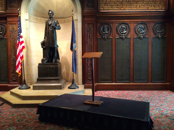 Lincoln lectern
