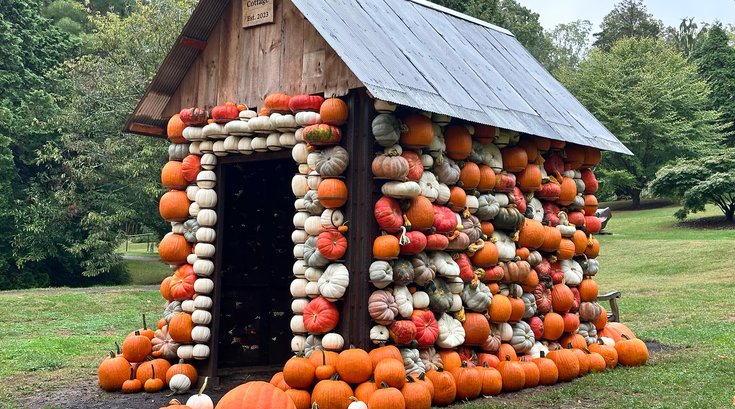 MA&G_Morris-Pumpkin-Cottage_photo-by-Bill Cullina.jpg