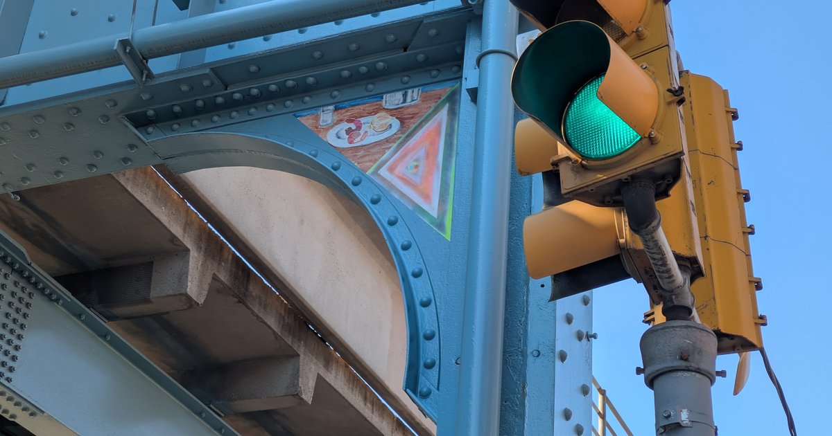 More than 400 steel plates under the El in Kensington are now decorated with paintings by residents More than 400 steel plates under the El in Kensington are now decorated with paintings by residents