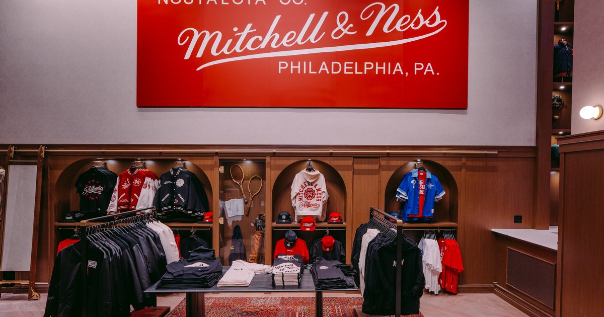 Xfinity is giving away $20 Mitchell & Ness gift cards in Center City on Nov. 4