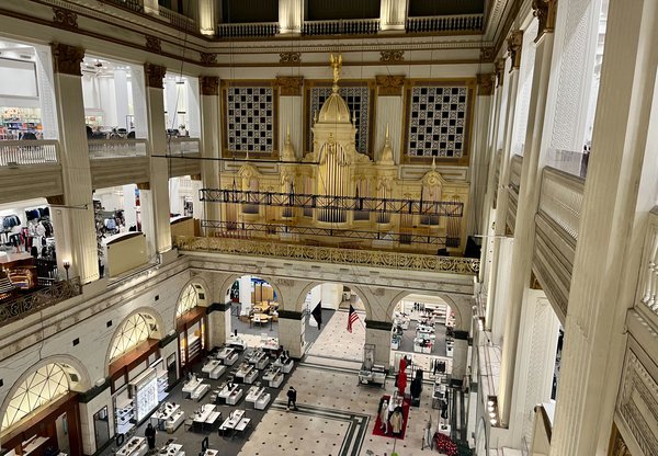 Macys closing court
