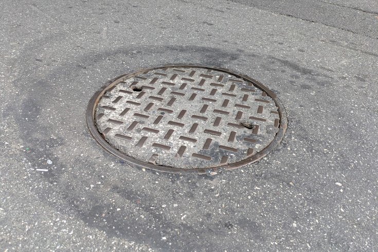 Manhole rescue bells corner