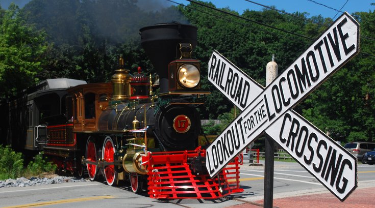 No. 17 Railroad Crossing.JPG