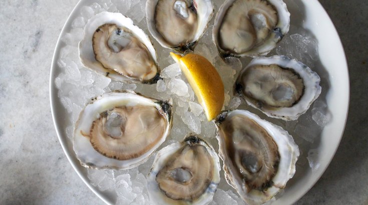 Oyster House offering shucking class