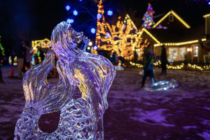 Peddler's Village Ice Sculpture