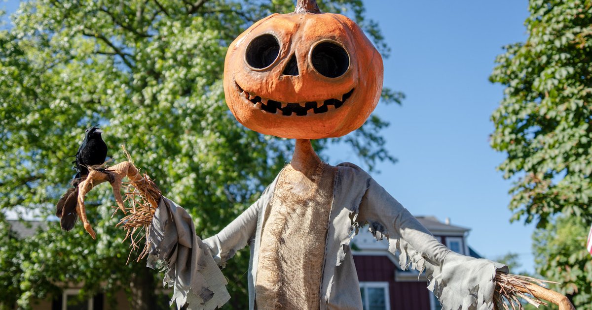 More than 150 scarecrows have taken over Peddler's Village through Oct. 26
