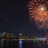 PennsLandingFireworks_L.Berckey_13.jpg