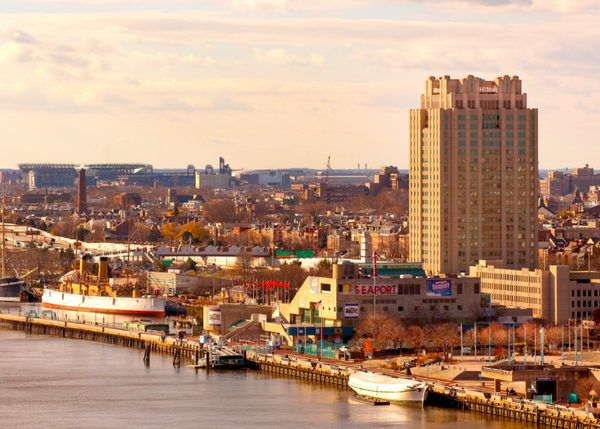 Sunrise Delaware River New Jersey Waterfront - Picture of Hilton  Philadelphia at Penn's Landing - Tripadvisor