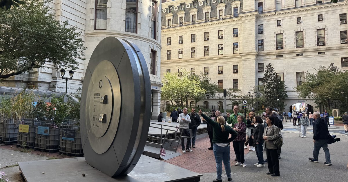 Philadelphia Portal to remain in City Hall courtyard after receiving funding Philadelphia Portal to remain in City Hall courtyard after receiving funding