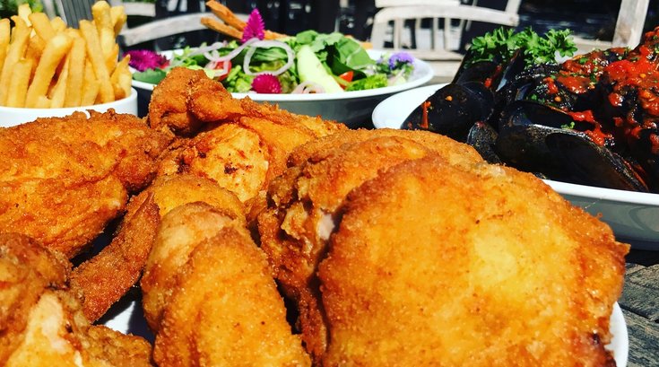 Pineville Tavern fried chicken