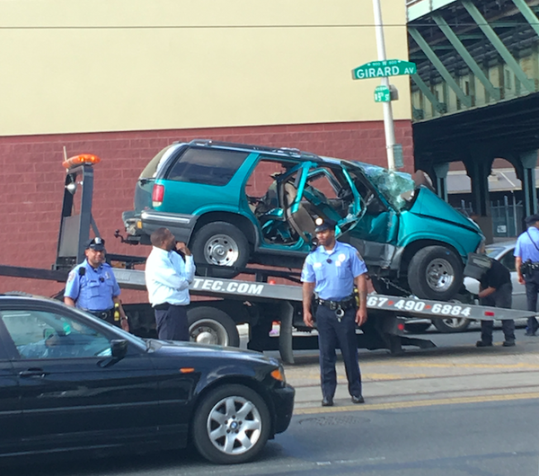 051213_SEPTAtrolleycrash