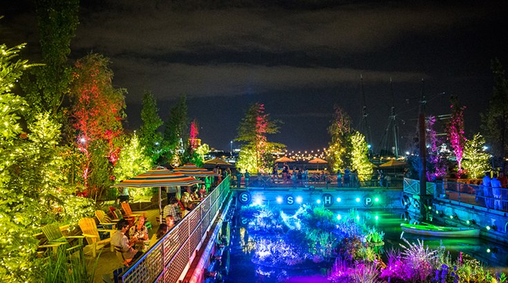 Spruce Street Harbor Park 