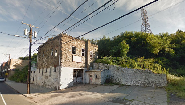 Manayunk Apartment Complex
