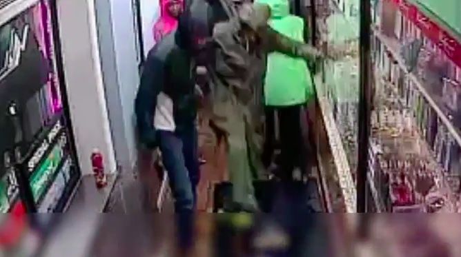 Philadelphia Police video - Assault in South Philly deli