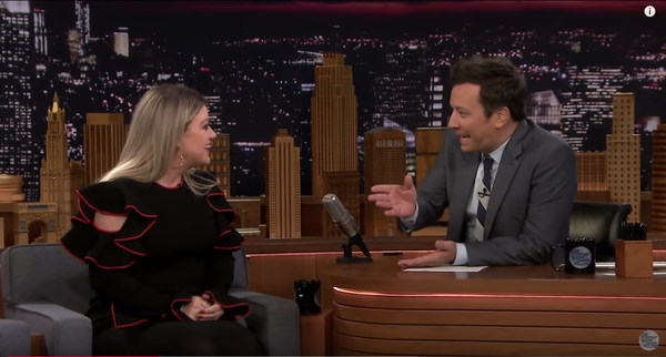 Kelly Clarkson to host daytime talk show