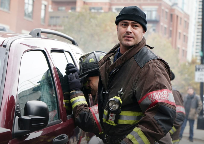 NBC star Taylor Kinney helped save one Lancaster man's Christmas Eve |  PhillyVoice