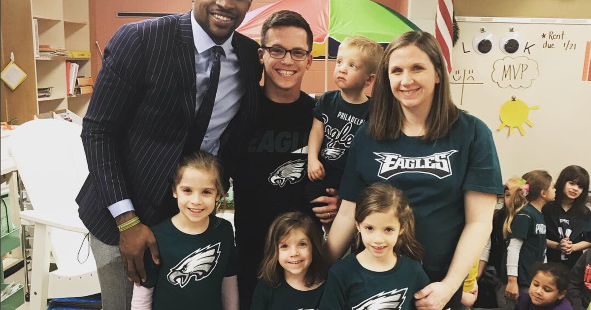 Philadelphia Eagles on X: To thank our fans for their support throughout  the year, we will be popping up all over the Philadelphia region to  surprise fans with #Eagles gear and tickets