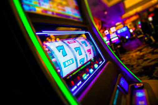 Dover Delaware Casino - Cyan 11 Slot