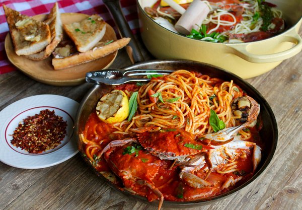 Spaghetti & Crabs