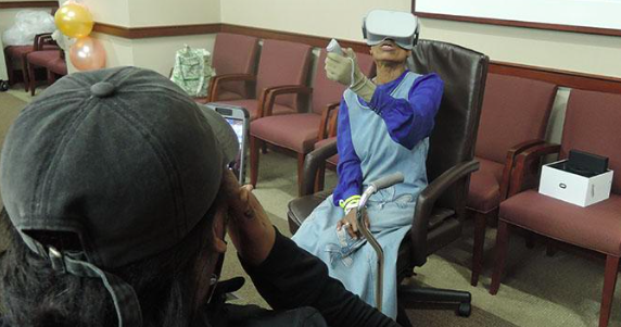 Temple Hospital uses virtual reality headsets to help burn victims in PT