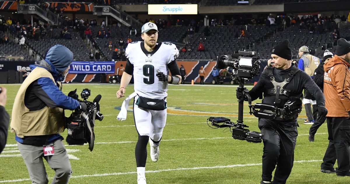 Eagles' Treyvon Hester tipped Cody Parkey's missed field goal in playoff  win over Bears