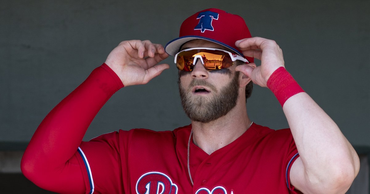 Phillies' Bryce Harper hits first two home runs in Spring Training game