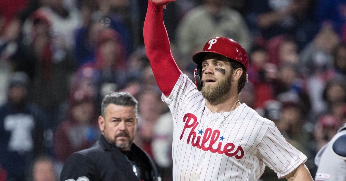 Phillies star Bryce Harper rings Sixers’ bell before huge Bucks game