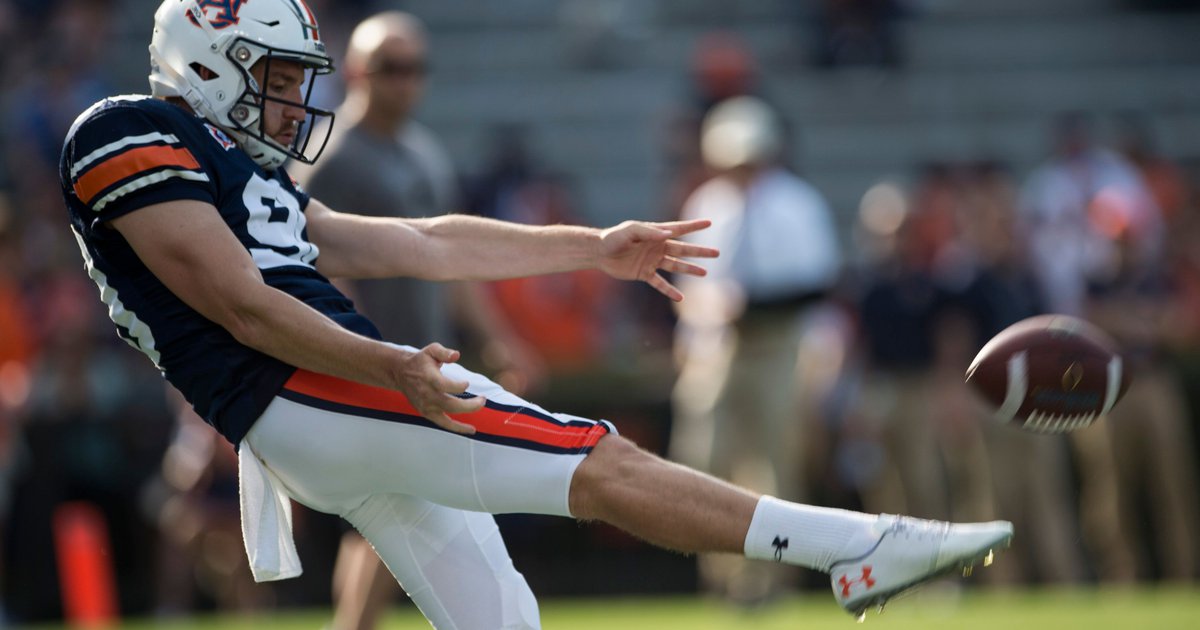 New Eagles punter Arryn Siposs offers self-aware assessment of his training  camp outlook 