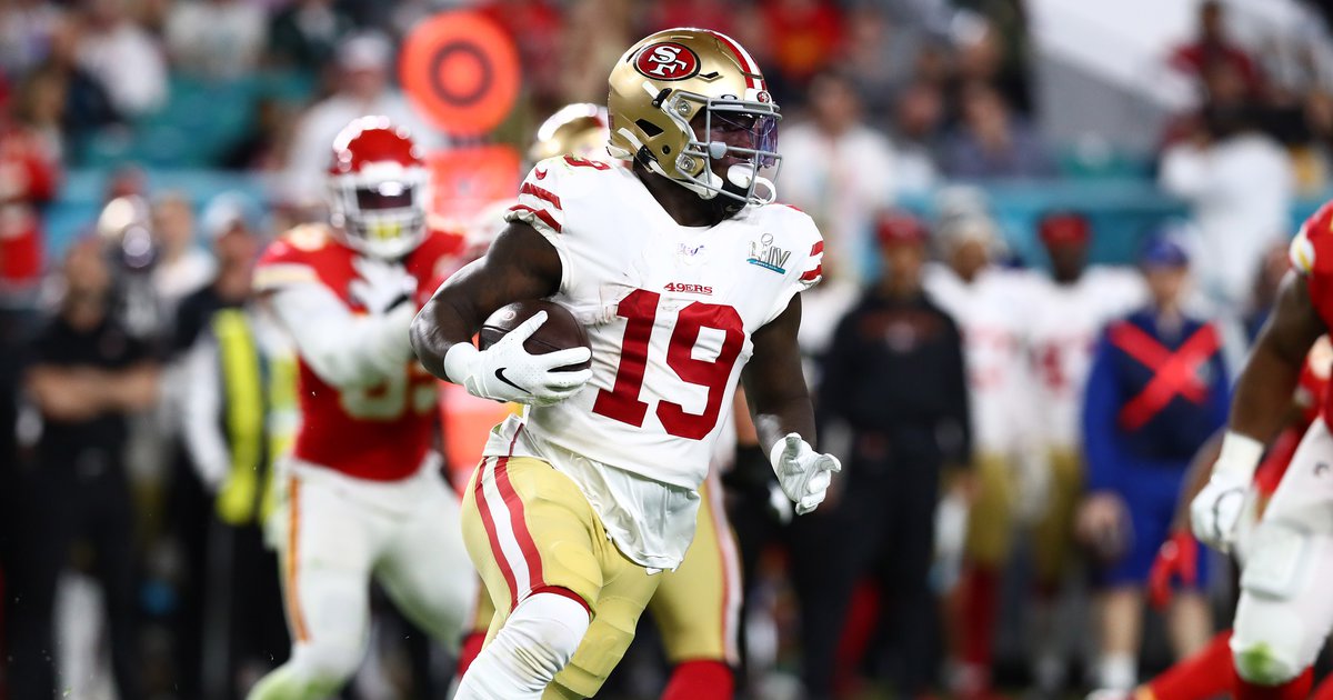 Deebo Samuel injury: 49ers WR carted off field during game vs. Bucs 