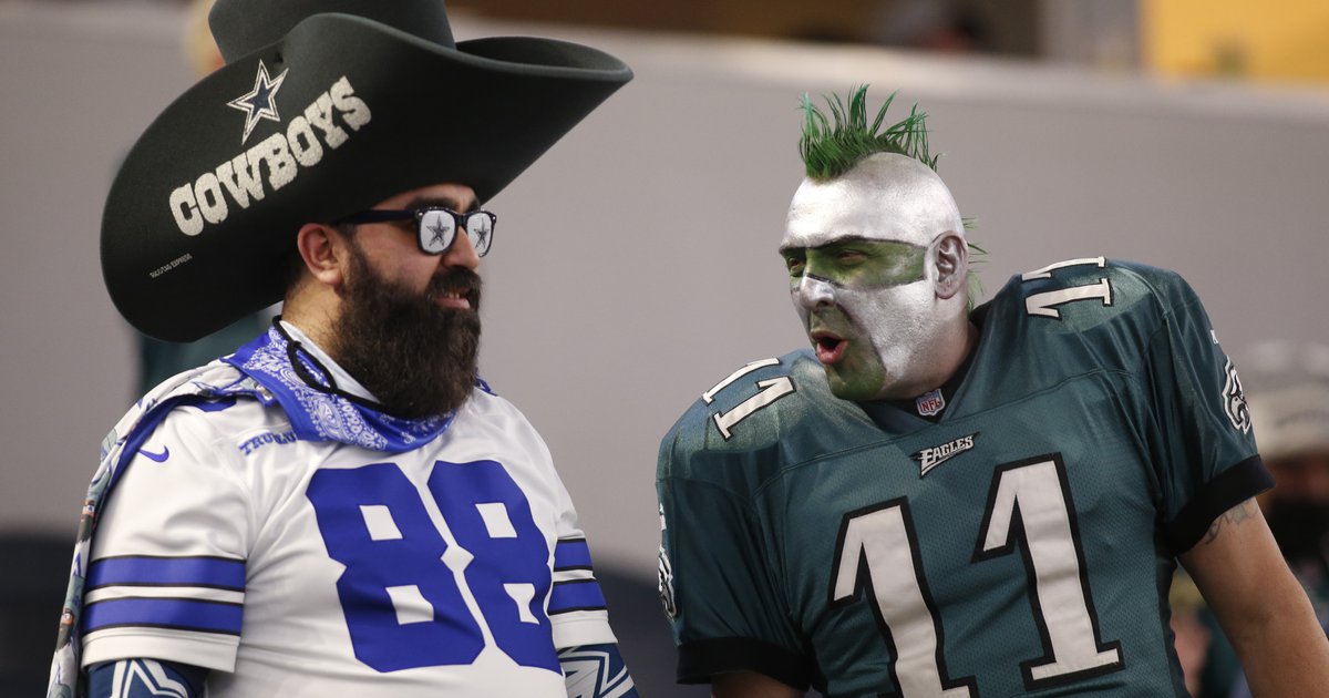 Cowboys fans beat up Eagles fan, Philly fans just watch