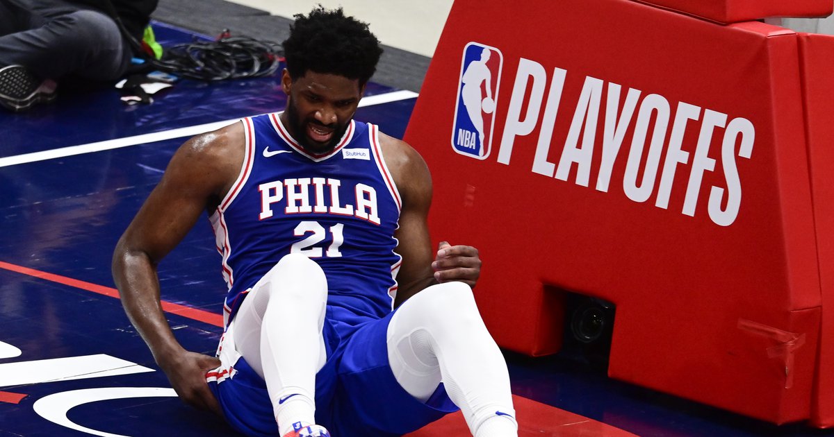 Sixers' Joel Embiid leaves Game 4 vs. Wizards with knee soreness
