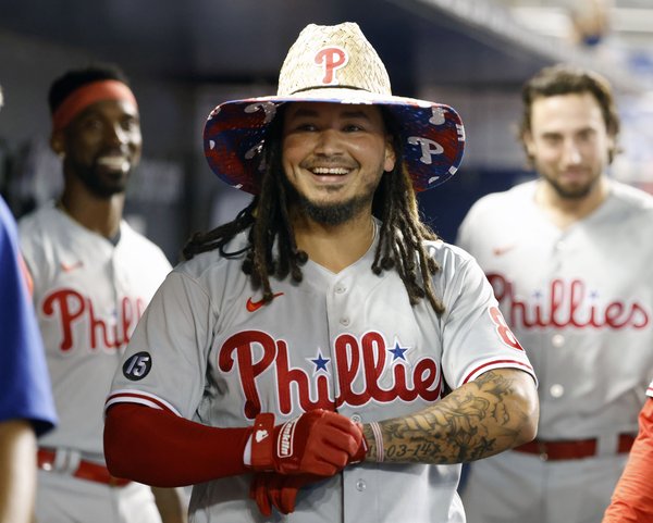 Freddy-Galvis-Phillies_030725