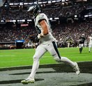 Dallas-Goedert-Eagles-Raiders-TD-Week-7-2021-NFL.jpg