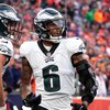 DeVonta-Smith-TD-Eagles-Broncos-2021-NFL.jpg