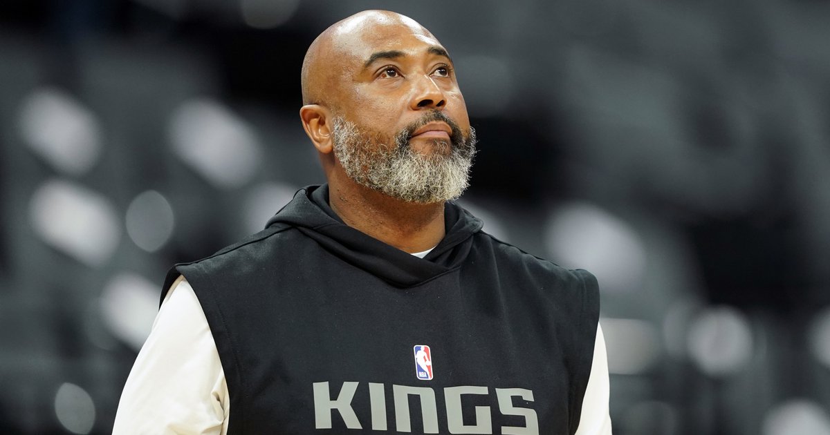 Warriors coach and former player to join Sacramento Kings as assistant