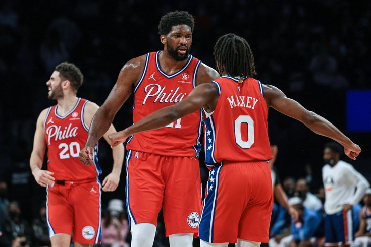 Embiid-Maxey-Sixers_123121_usat