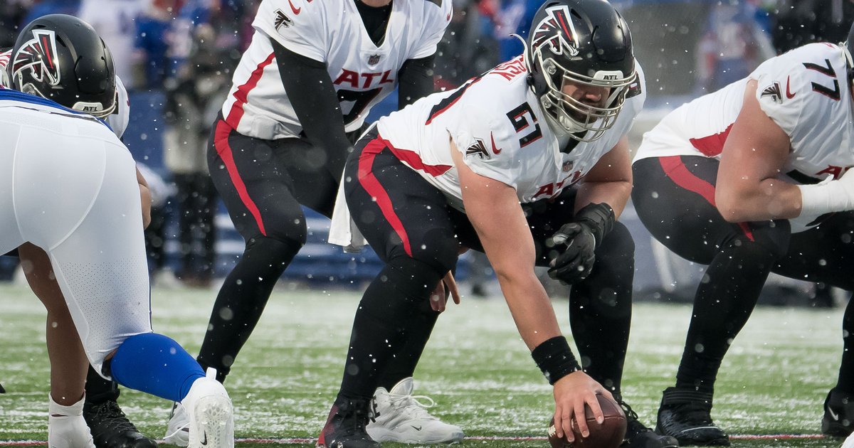 Report: Eagles are signing interior offensive lineman Matt Hennessy - Vimarsana News
