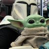 Star-Wars-Fans-Mandalorian-Baby-Yoda