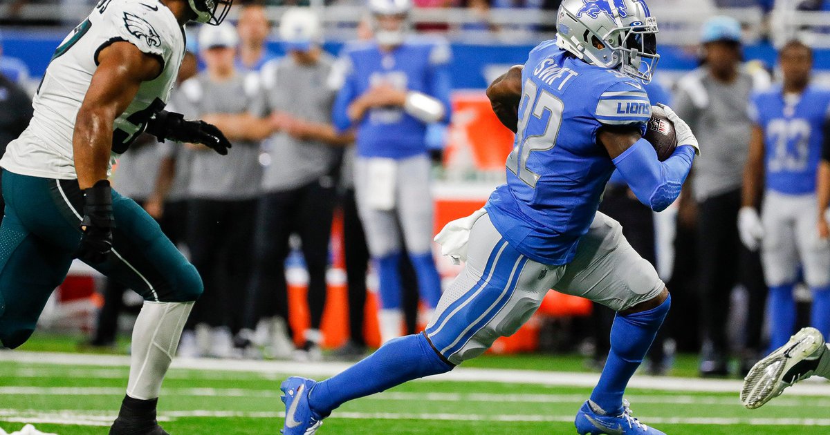 D'Andre Swift becomes first Lions RB with consecutive 100-yard