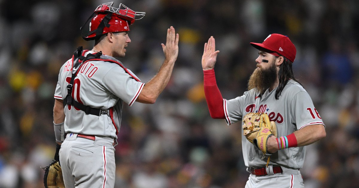 Phillies' J.T. Realmuto and Brandon Marsh named Gold Glove finalists