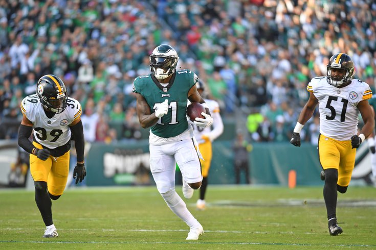 Eagles Report Cards Through The First Half Of The Season: Offense ...