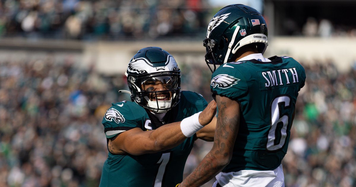 Eagles' Darius Slay named NFL captain for first time; Jalen Hurts