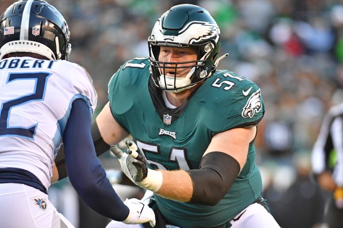 Eagles offensive line arrives to training camp in matching overalls