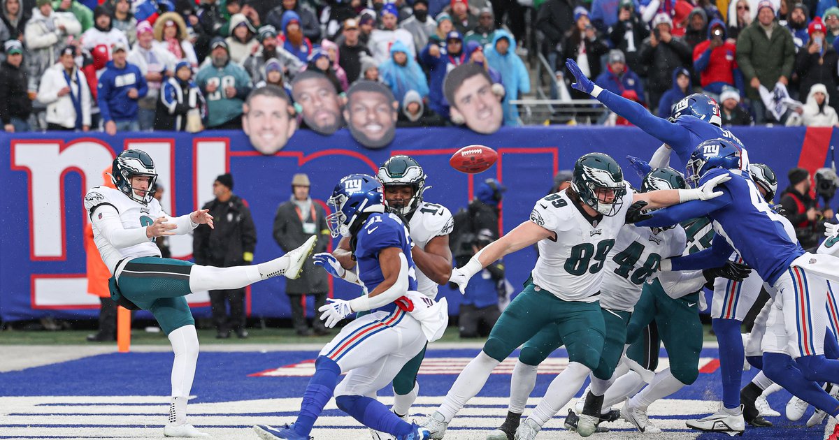 Happy Block-tober!: Punt Block, Picks Bail Out Philadelphia Eagles In  Comeback Win Over Panthers 