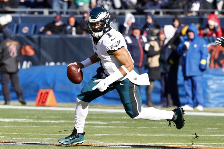 Jalen-Hurts-Scramble-Eagles-Bears-Week-15-NFL-2022.jpg