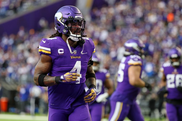 Vikings' Cook burns Cowboys