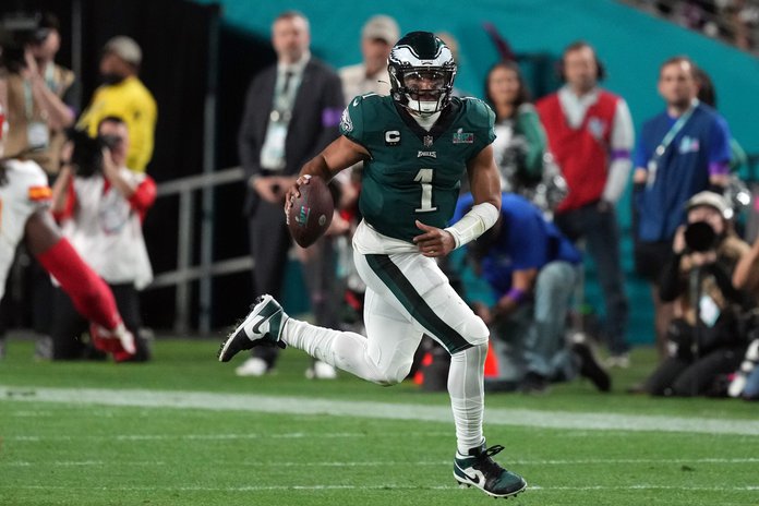 Philadelphia Eagles Central on X: Keep one #Eagles player but you lose the  other two: A.J. Brown Haason Reddick Jason Kelce Who are you keeping?   / X