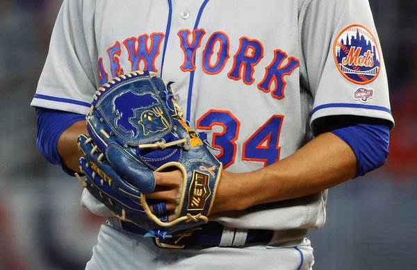 Mets add sponsor patch to uniforms, forgot it was in Phillies colors