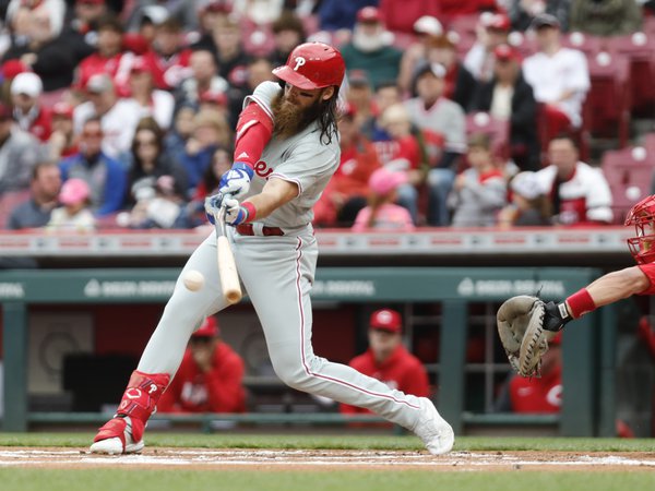 Mets add sponsor patch to uniforms, forgot it was in Phillies colors