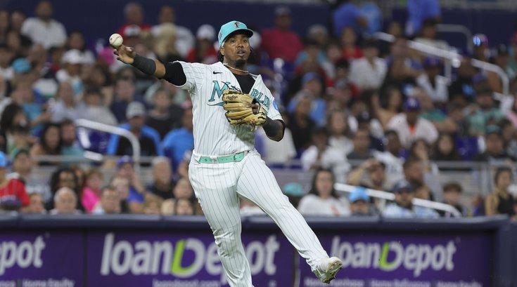 Mariners trade Jean Segura to Phillies in 5-player deal